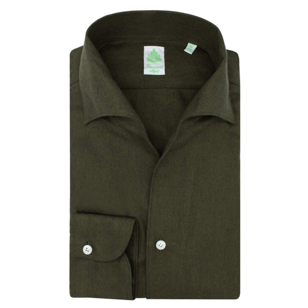 Green regular sports shirt Gaeta with ustica collar.