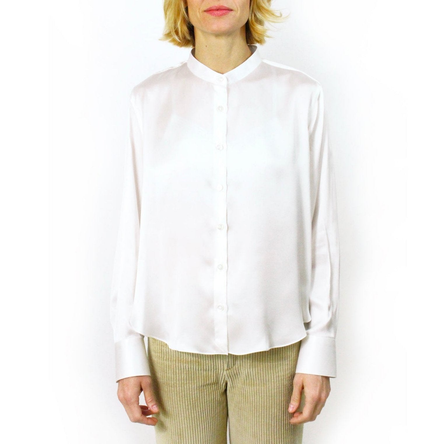 Vittoria women's white silk shirt, guru collar.